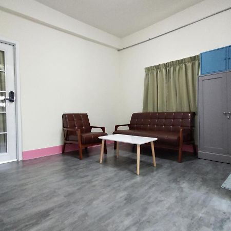 左町小鎮民宿 Zuozhen Exteriör bild
